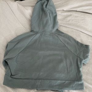 GymShark Cropped Hoodie